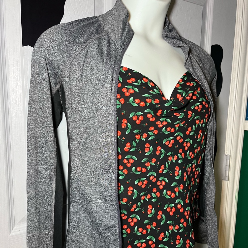 Jacket - Picture 2 of 3